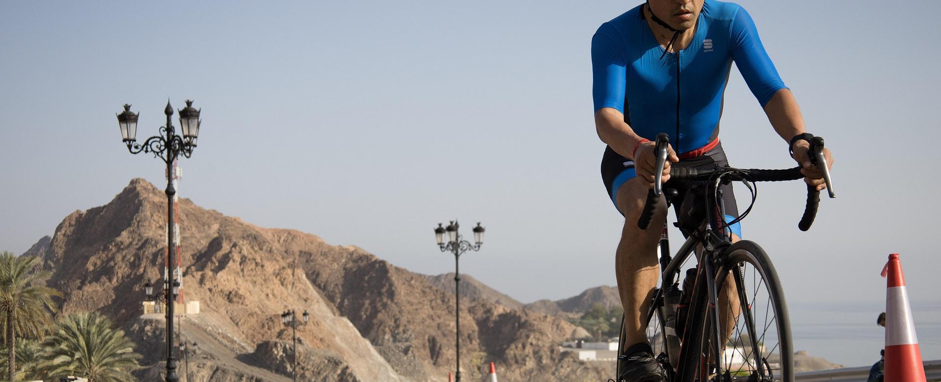 Bicycle Parts Store -Bicycle Parts Store man 7036709 1920